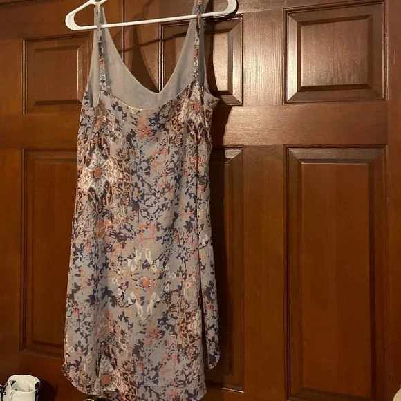 Cabi Fresco Shift Mini Slip Dress Women’s MEDIUM Purple Orange V-Neck - Picture 7 of 7